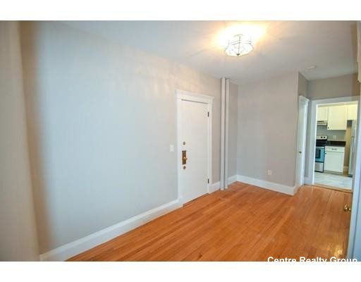 3 bed, 1 bath apartment for rent at 2 Sutherland Rd Unit 51, Brighton — photo 3 of 11