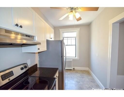 3 bed, 1 bath apartment for rent at 2 Sutherland Rd Unit 51, Brighton — photo 2 of 11