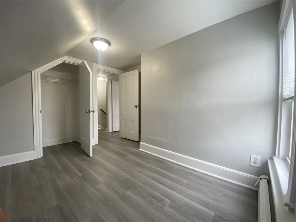 4 bed, 1 bath apartment for rent at 2 Swetts Ct Unit -, Watertown — photo 12 of 17