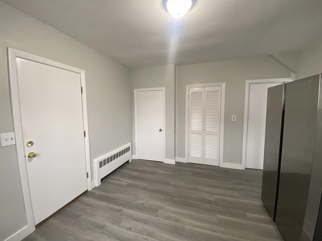 4 bed, 1 bath apartment for rent at 2 Swetts Ct Unit -, Watertown — photo 3 of 17