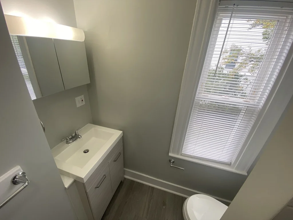 4 bed, 1 bath apartment for rent at 2 Swetts Ct Unit -, Watertown — photo 16 of 17