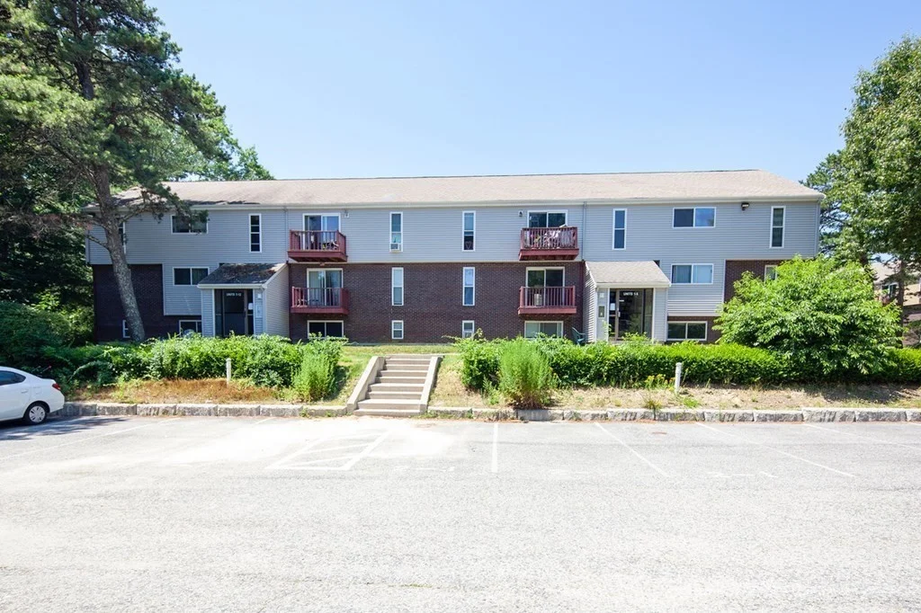 2 bed, 1 bath apartment for rent at 2 Tideview Path Unit 11, Manomet
