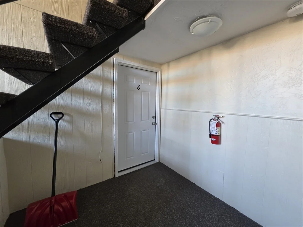 2 bed, 1 bath apartment for rent at 2 Tideview Path Unit 8, Manomet — photo 12 of 13