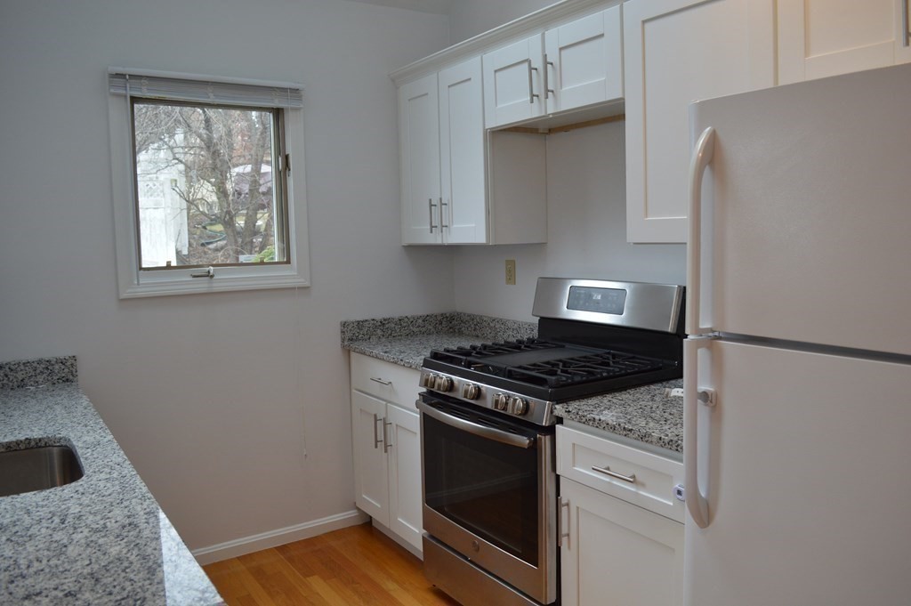 2 bed, 1 bath apartment for rent at 2 Turning Mill Ln Unit 2, Quincy — photo 7 of 25