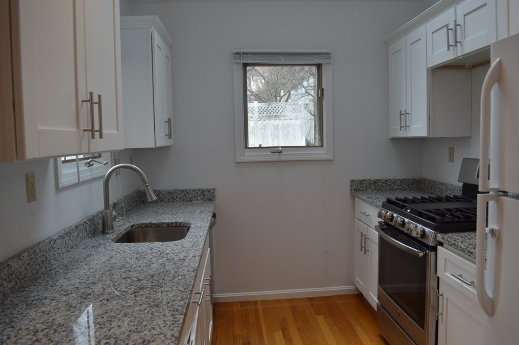 2 bed, 1 bath apartment for rent at 2 Turning Mill Ln Unit 2, Quincy — photo 8 of 25