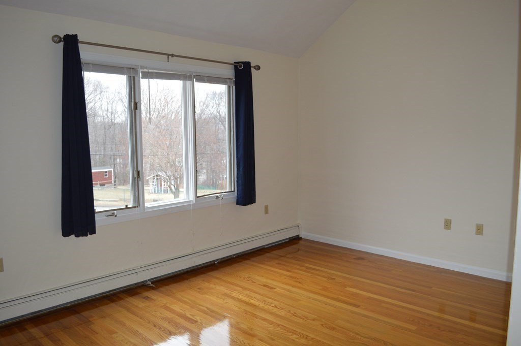 2 bed, 1 bath apartment for rent at 2 Turning Mill Ln Unit 2, Quincy — photo 14 of 25