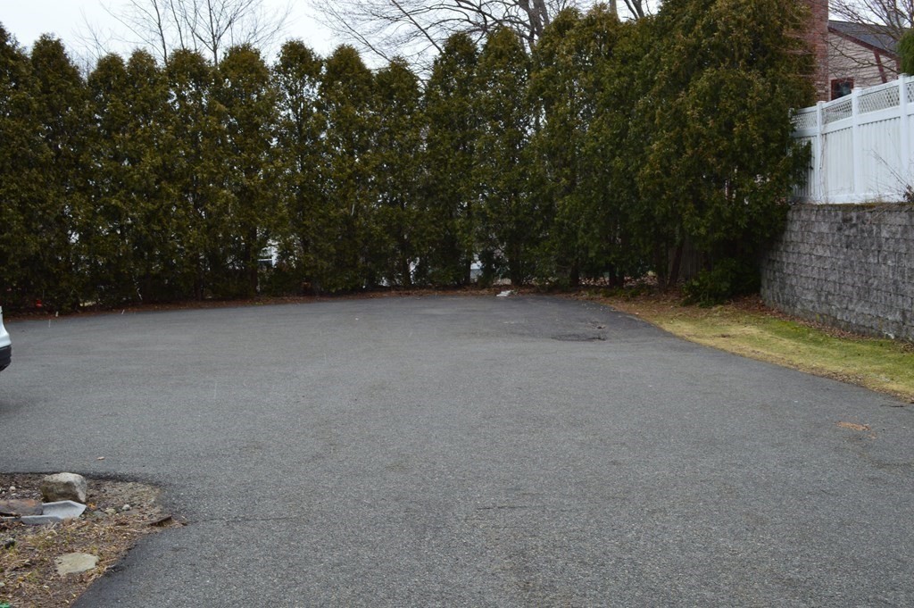 2 bed, 1 bath apartment for rent at 2 Turning Mill Ln Unit 2, Quincy — photo 20 of 25