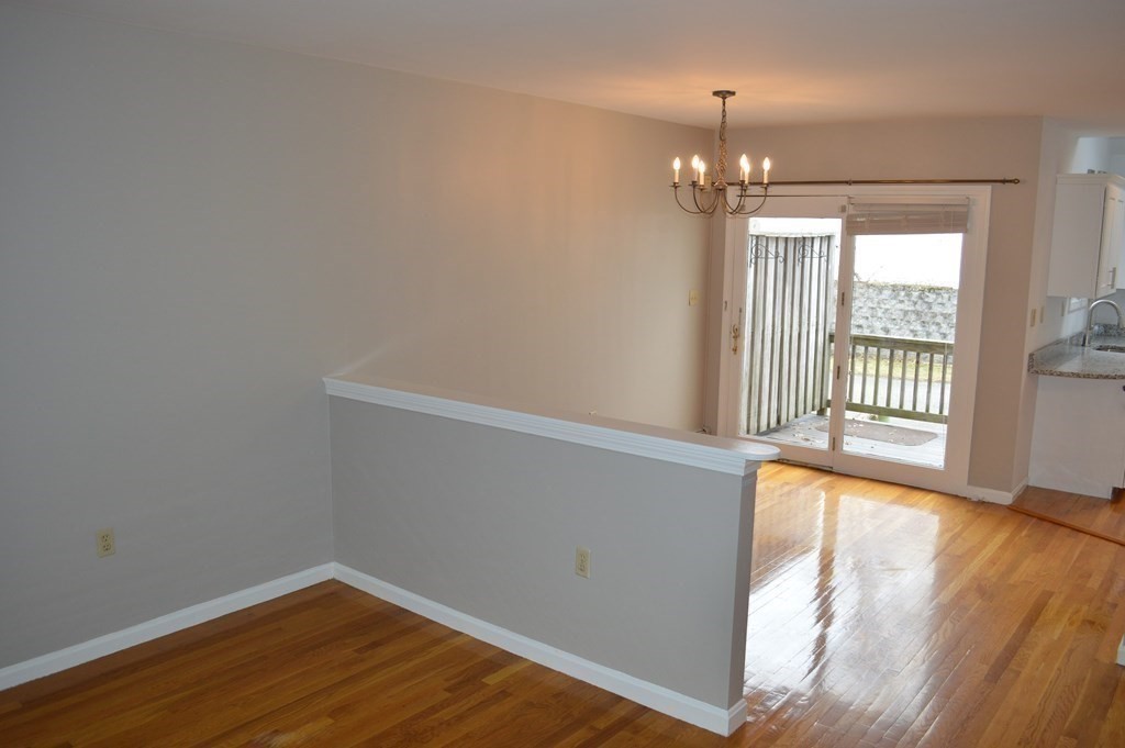 2 bed, 1 bath apartment for rent at 2 Turning Mill Ln Unit 2, Quincy — photo 6 of 25