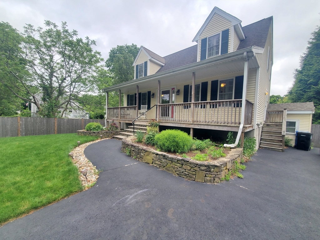 3 bed, 1 bath apartment for rent at 2 Valley Rd Unit 0, Whitman