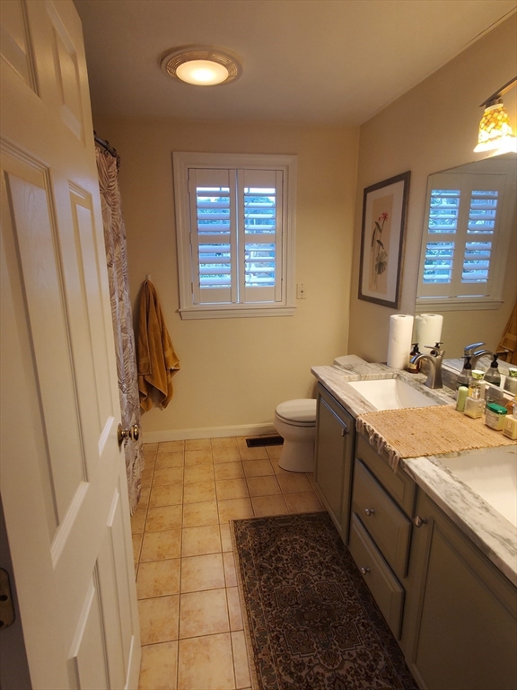 3 bed, 1 bath apartment for rent at 2 Valley Rd Unit 0, Whitman — photo 14 of 26