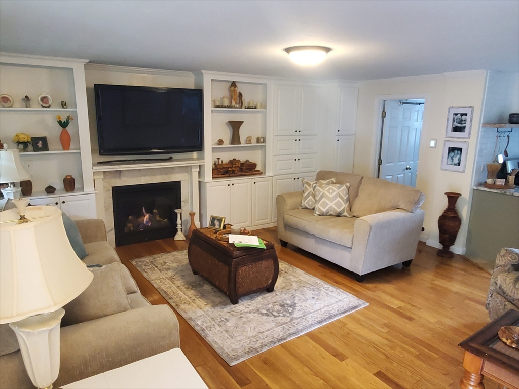 3 bed, 1 bath apartment for rent at 2 Valley Rd Unit 0, Whitman — photo 8 of 26