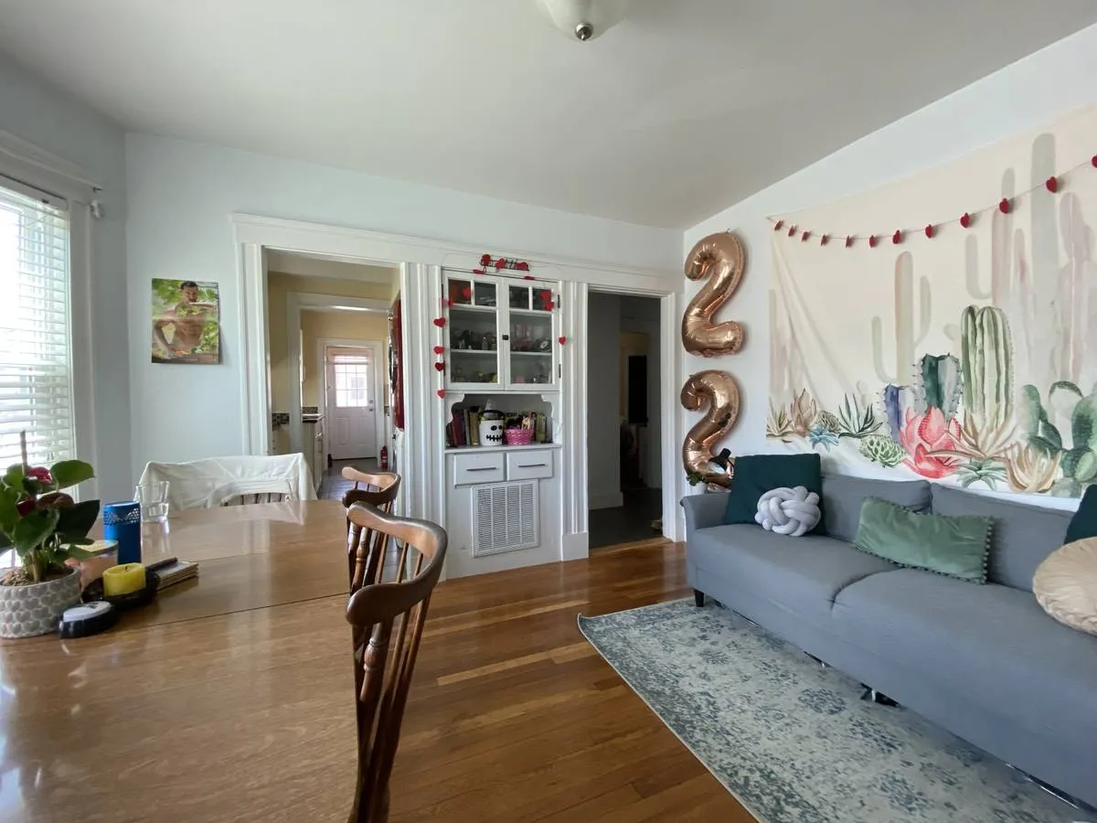 3 bed, 1 bath apartment for rent at 2 Vassar St Unit 1, South Medford — photo 2 of 11