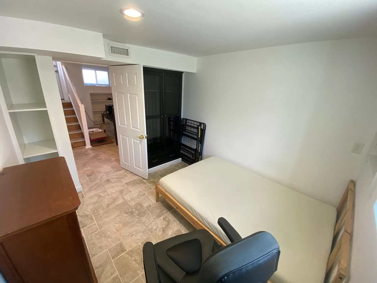 2 bed, 1 bath apartment for rent at 2 Vassar St Unit B, South Medford — photo 10 of 14
