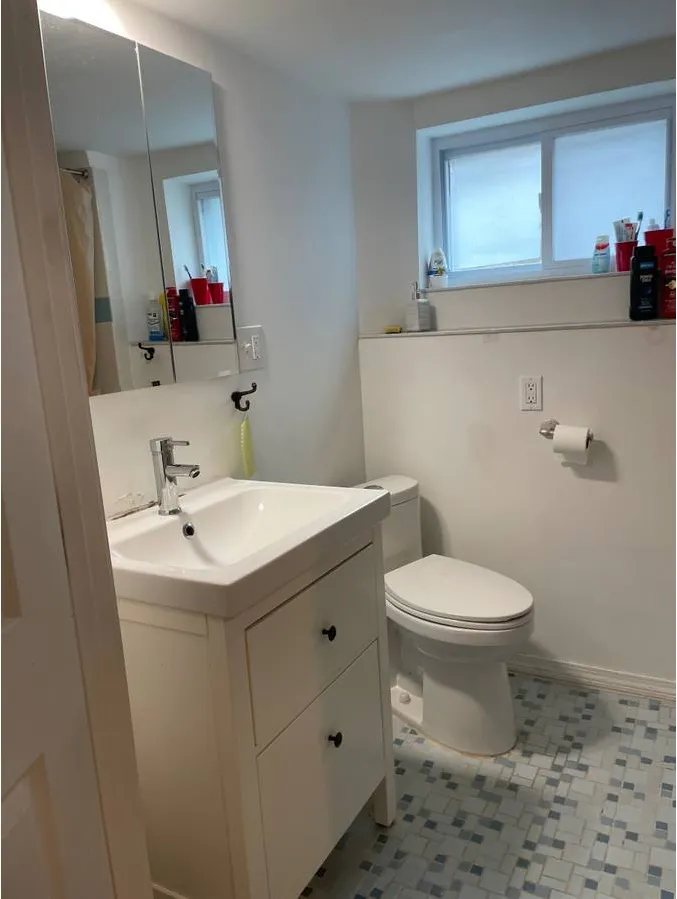 2 bed, 1 bath apartment for rent at 2 Vassar St Unit B, South Medford — photo 13 of 14