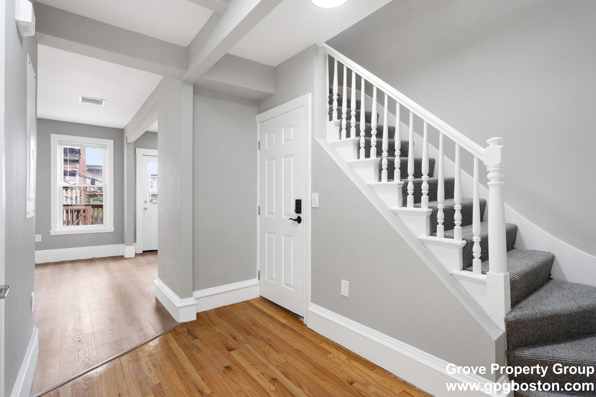5 bed, 2 bath apartment for rent at 2 Viking St Unit 2, South Boston — photo 3 of 23