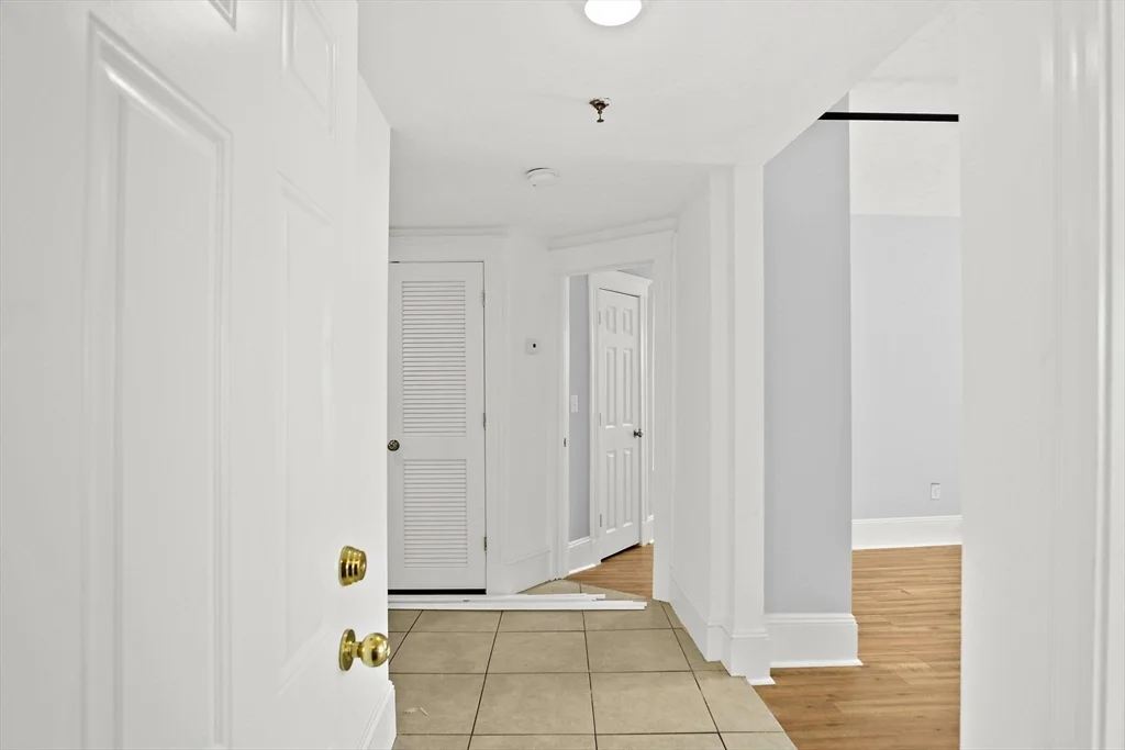 2 bed, 1 bath apartment for rent at 2 Walnut Unit 2, Dorchester — photo 7 of 12