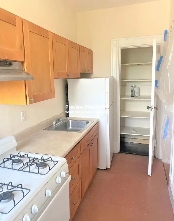 1 bed, 1 bath apartment for rent at 2 Ware St Unit 307P, Mid Cambridge — photo 5 of 7