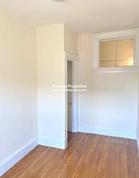 1 bed, 1 bath apartment for rent at 2 Ware St Unit 307P, Mid Cambridge — photo 3 of 7