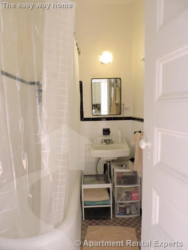 1 bed, 1 bath apartment for rent at 2 Ware St Unit 403, Harvard Square — photo 7 of 7
