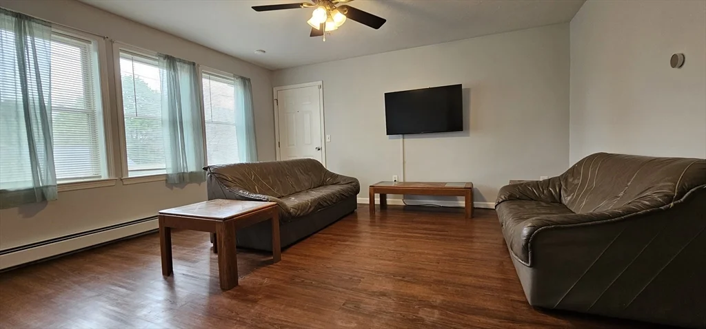 1 bed, 1 bath apartment for rent at 2 Warsaw Ave Unit 1R, Dudley — photo 5 of 10