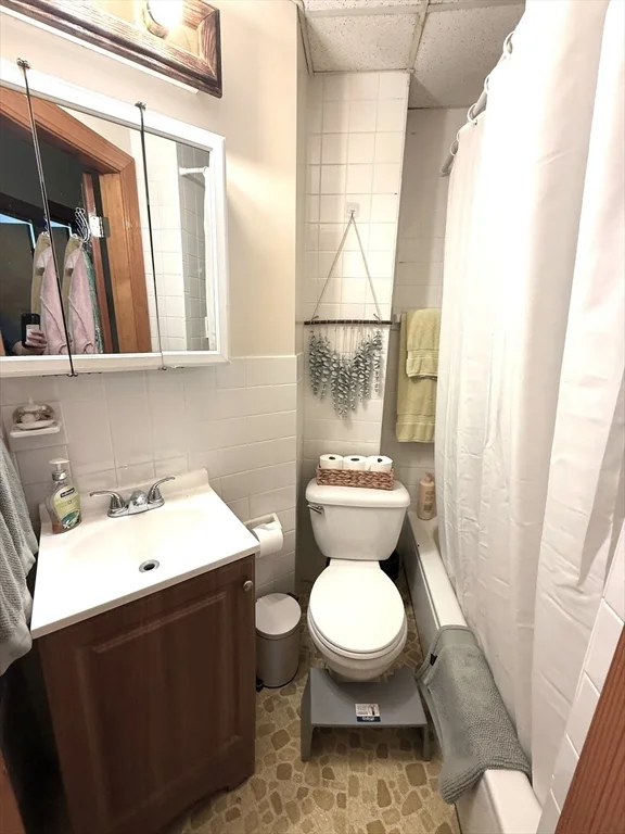 2 bed, 1 bath apartment for rent at 2 Webb Park Unit 2, South Boston — photo 3 of 6