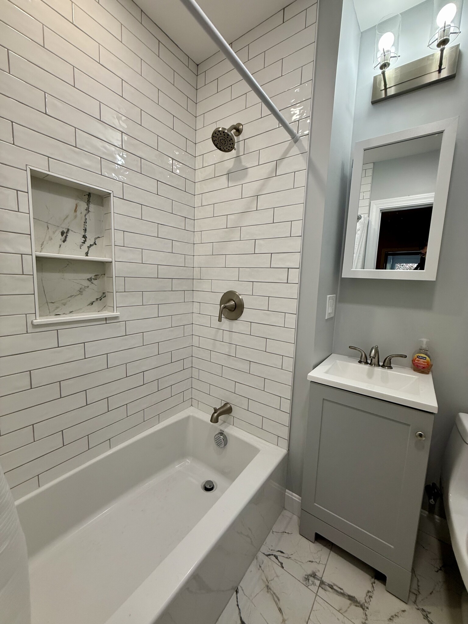 1 bed, 1 bath apartment for rent at 2 Wellington Ave Unit 1, Banks Square — photo 7 of 9