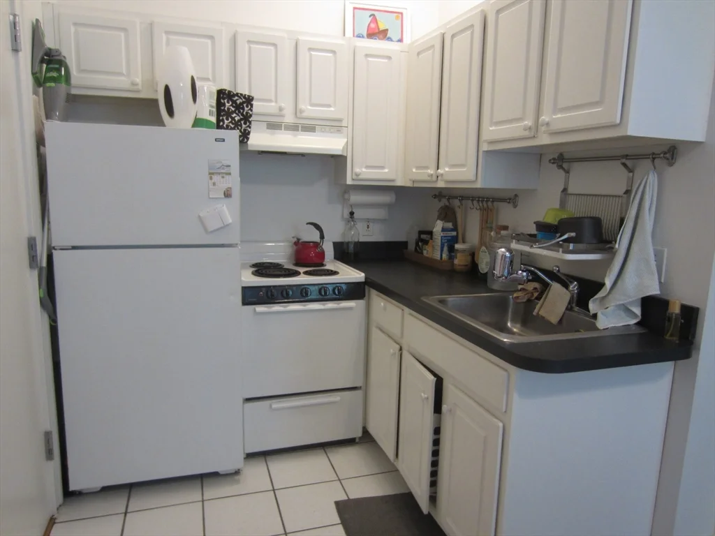 1 bed, 1 bath apartment for rent at 2 Wellington St Unit 3, South End — photo 7 of 12