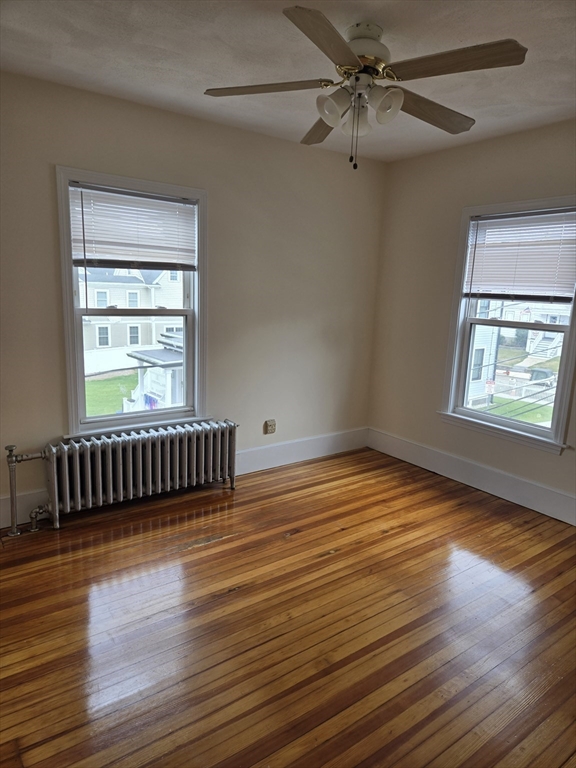 3 bed, 1 bath apartment for rent at 2 Wenlock Unit 2, Dorchester — photo 9 of 13