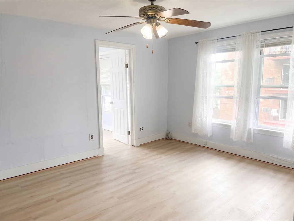 3 bed, 1 bath apartment for rent at 2 Wentworth Ter Unit 2, Malden — photo 2 of 16
