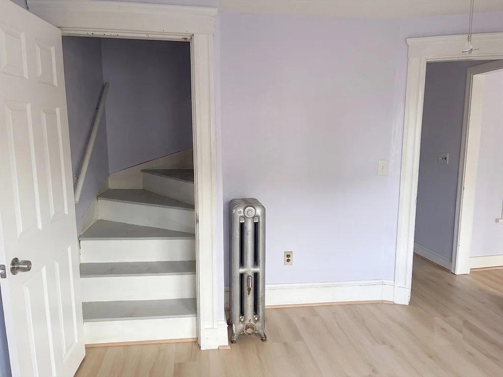 3 bed, 1 bath apartment for rent at 2 Wentworth Ter Unit 2, Malden — photo 9 of 16