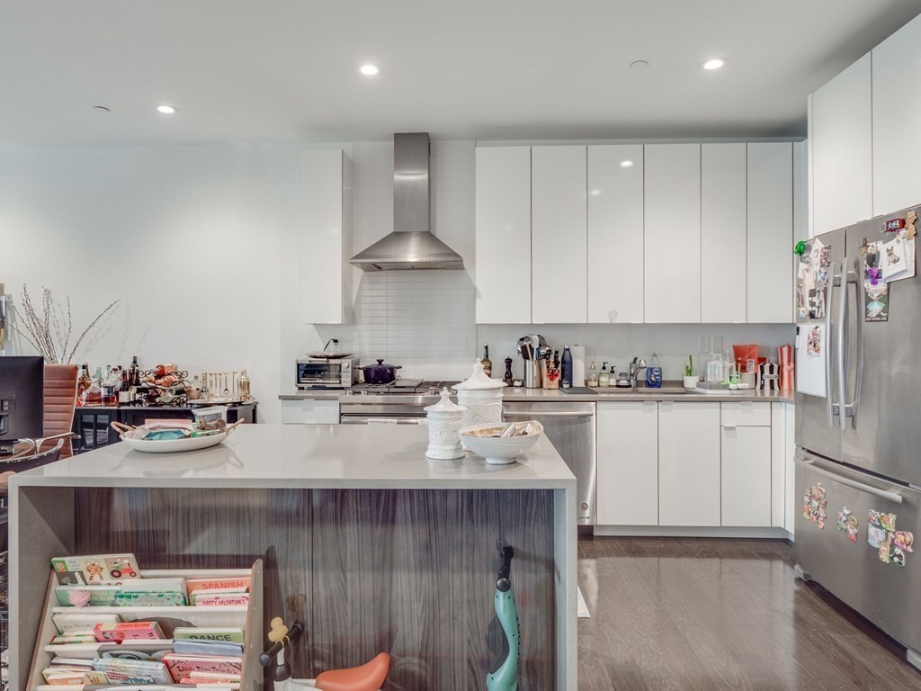2 bed, 1 bath apartment for rent at 2 West 6th St Unit 209, South Boston — photo 12 of 22
