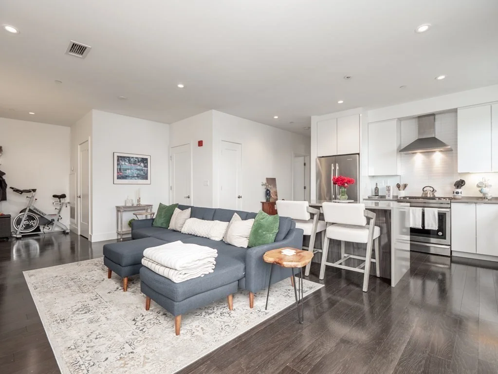 2 bed, 2 bath apartment for rent at 2 West 6th St Unit 306, South Boston — photo 14 of 41