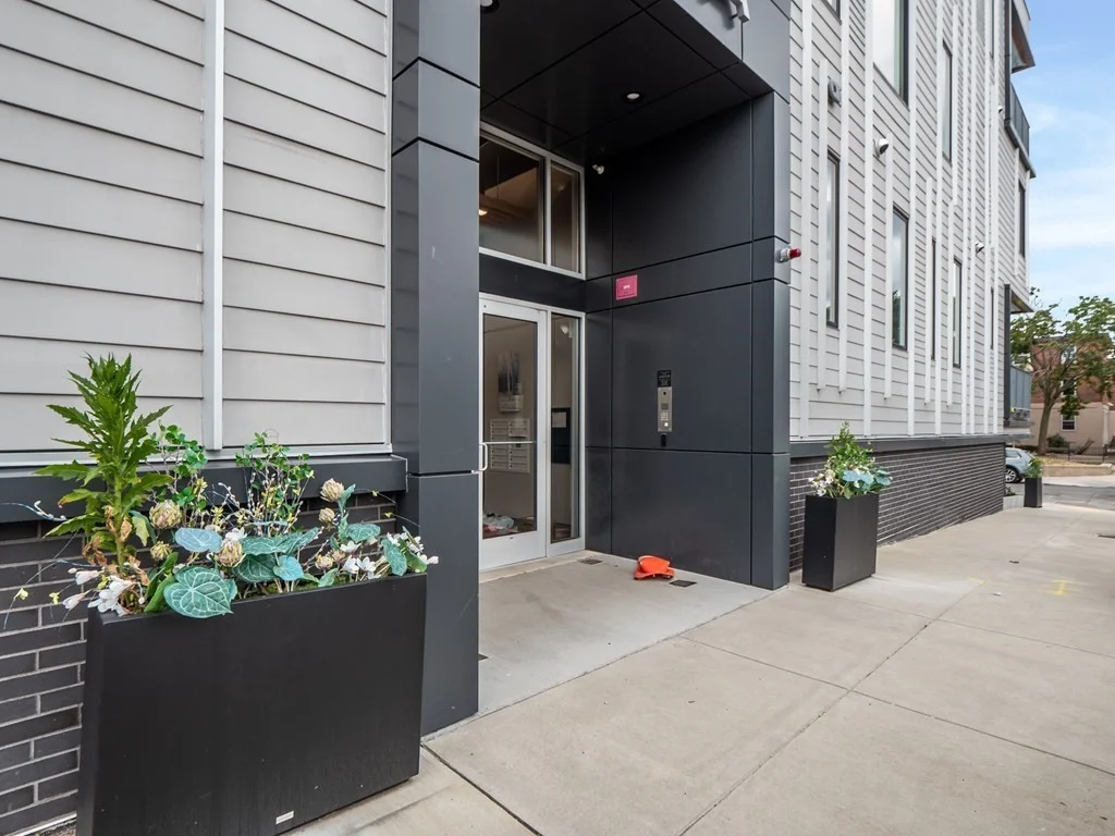 2 bed, 2 bath apartment for rent at 2 West 6th St Unit 306, South Boston — photo 37 of 41
