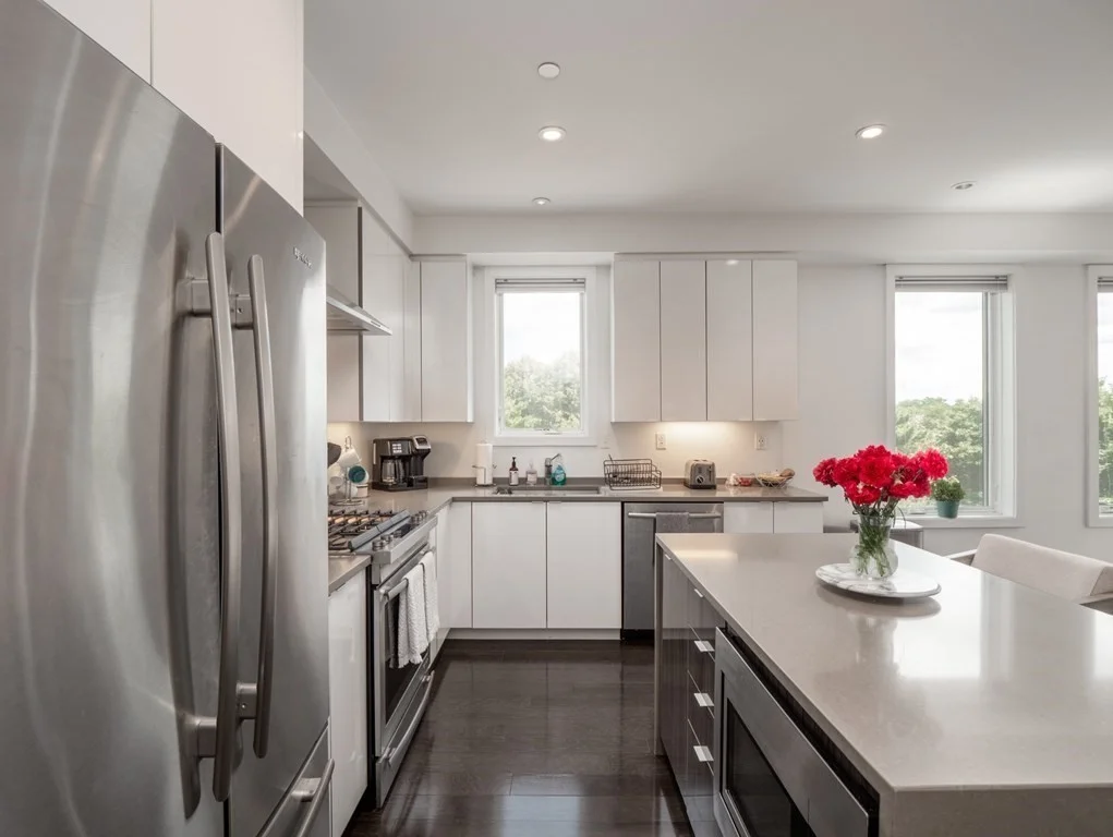 2 bed, 2 bath apartment for rent at 2 West 6th St Unit 306, South Boston — photo 5 of 41