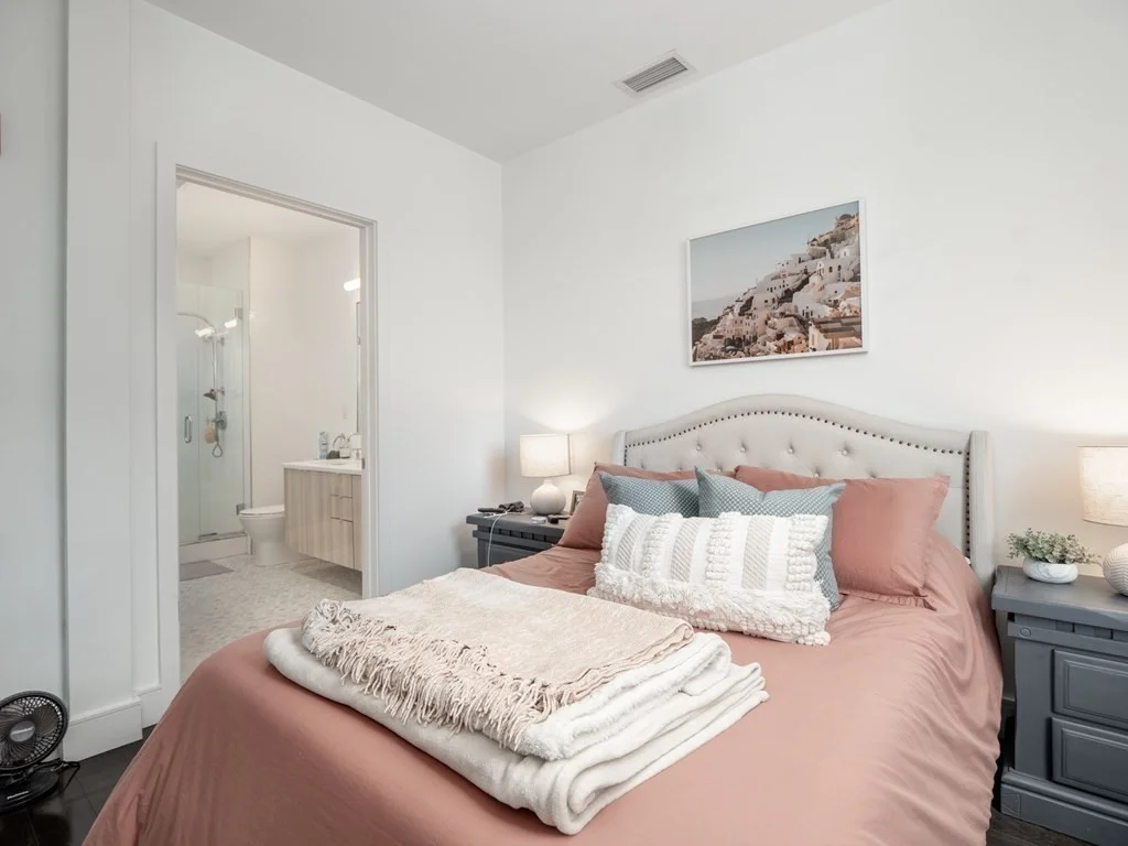 2 bed, 2 bath apartment for rent at 2 West 6th St Unit 306, South Boston — photo 21 of 41