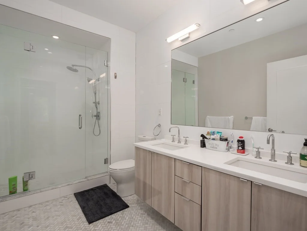 2 bed, 2 bath apartment for rent at 2 West 6th Unit 102, South Boston — photo 16 of 30