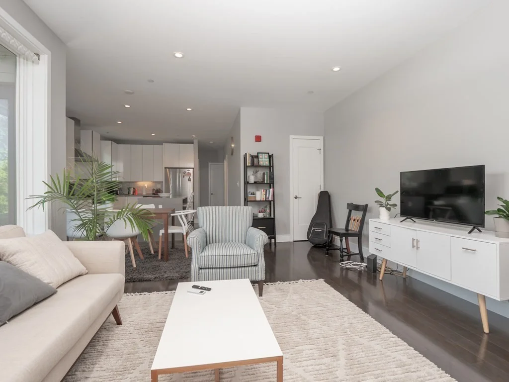 2 bed, 2 bath apartment for rent at 2 West 6th Unit 102, South Boston — photo 3 of 30