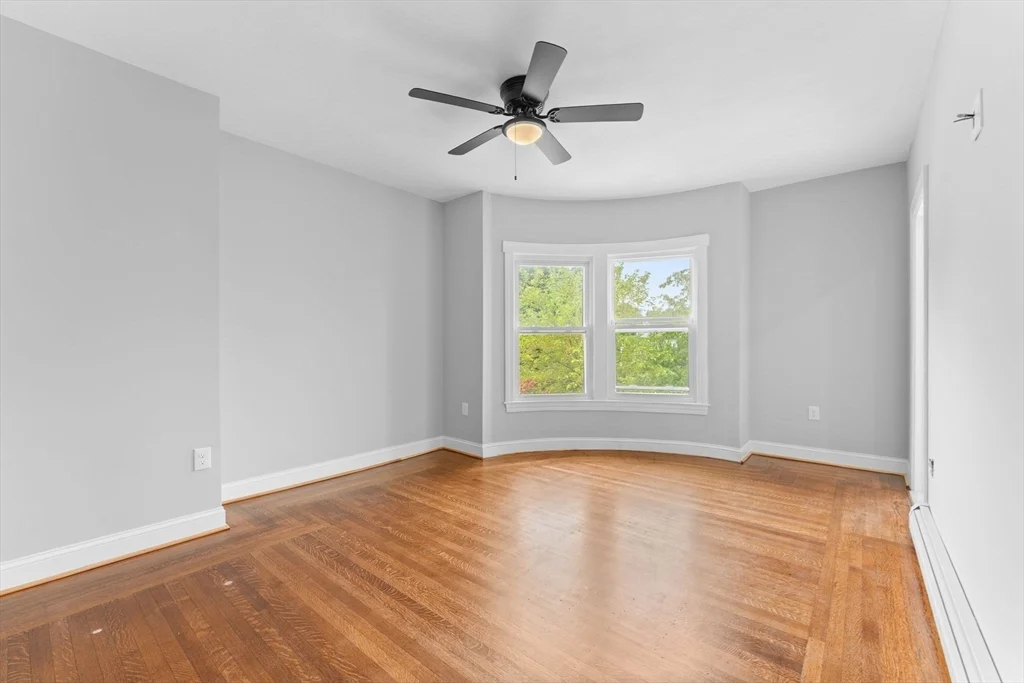 4 bed, 2 bath apartment for rent at 2 Westminster Ter, Brighton — photo 13 of 33