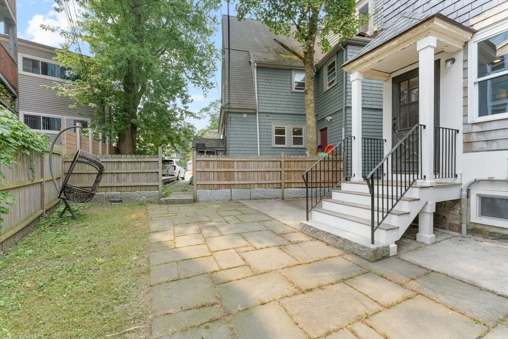 4 bed, 2 bath apartment for rent at 2 Westminster Ter, Brighton — photo 30 of 33