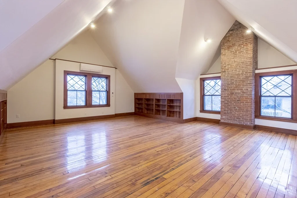 4 bed, 2 bath apartment for rent at 2 Westwood Rd Unit 2, Spring Hill — photo 22 of 26