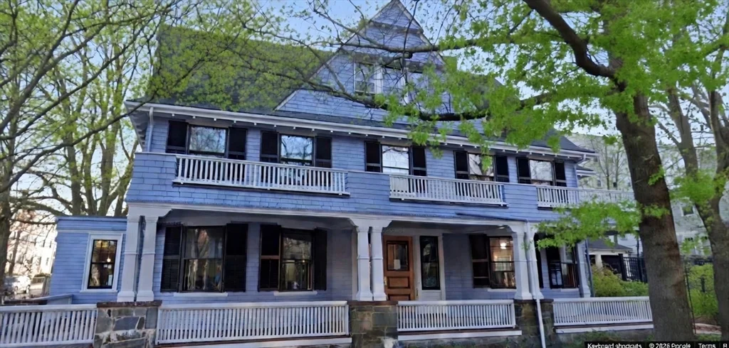 4 bed, 2 bath apartment for rent at 2 Westwood Rd Unit 2, Spring Hill — photo 1 of 26