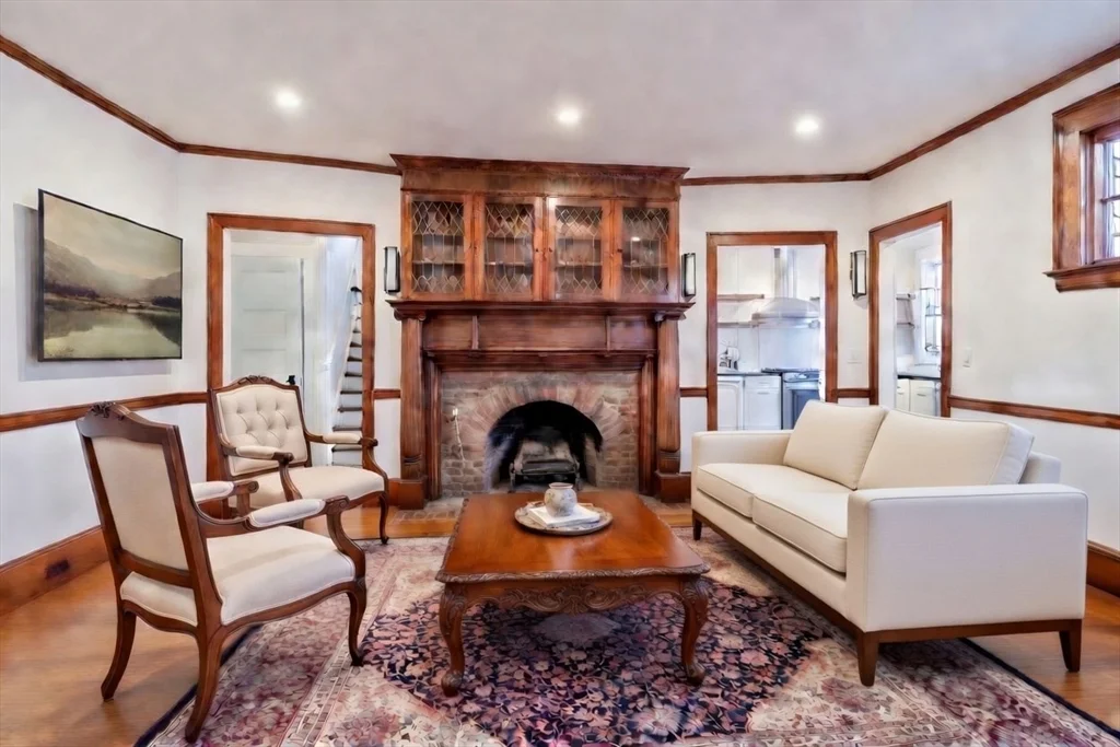 4 bed, 2 bath apartment for rent at 2 Westwood Rd Unit 2, Spring Hill — photo 5 of 26