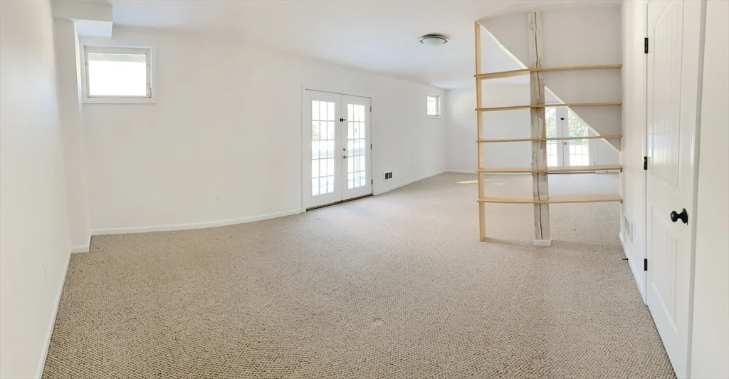 2 bed, 1 bath apartment for rent at 2 Wildflower Ln, Wayland — photo 15 of 23