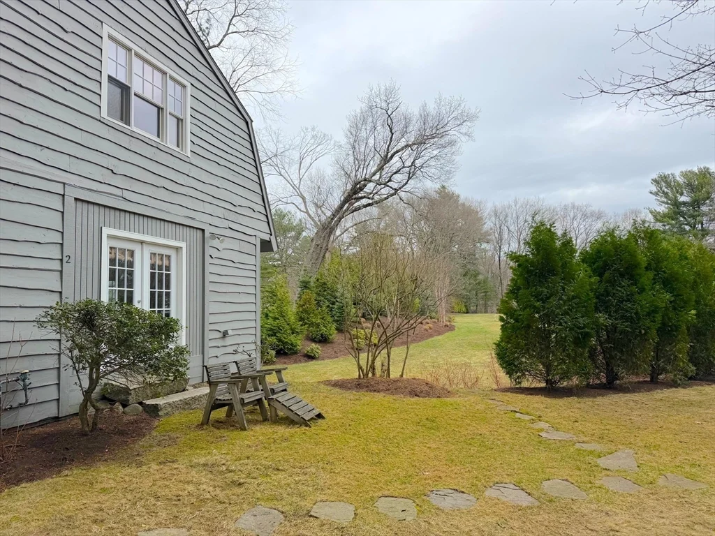 2 bed, 1 bath apartment for rent at 2 Wildflower Ln, Wayland — photo 3 of 23