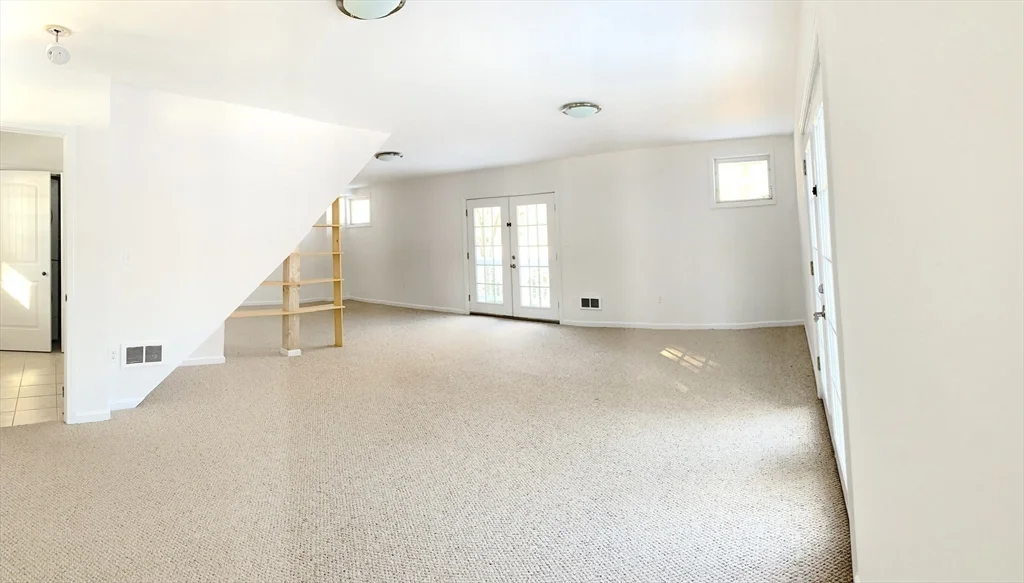 2 bed, 1 bath apartment for rent at 2 Wildflower Ln, Wayland — photo 16 of 23