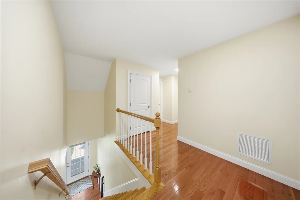 3 bed, 2 bath apartment for rent at 2 Williamsburg Way Unit 2, Medway — photo 14 of 30
