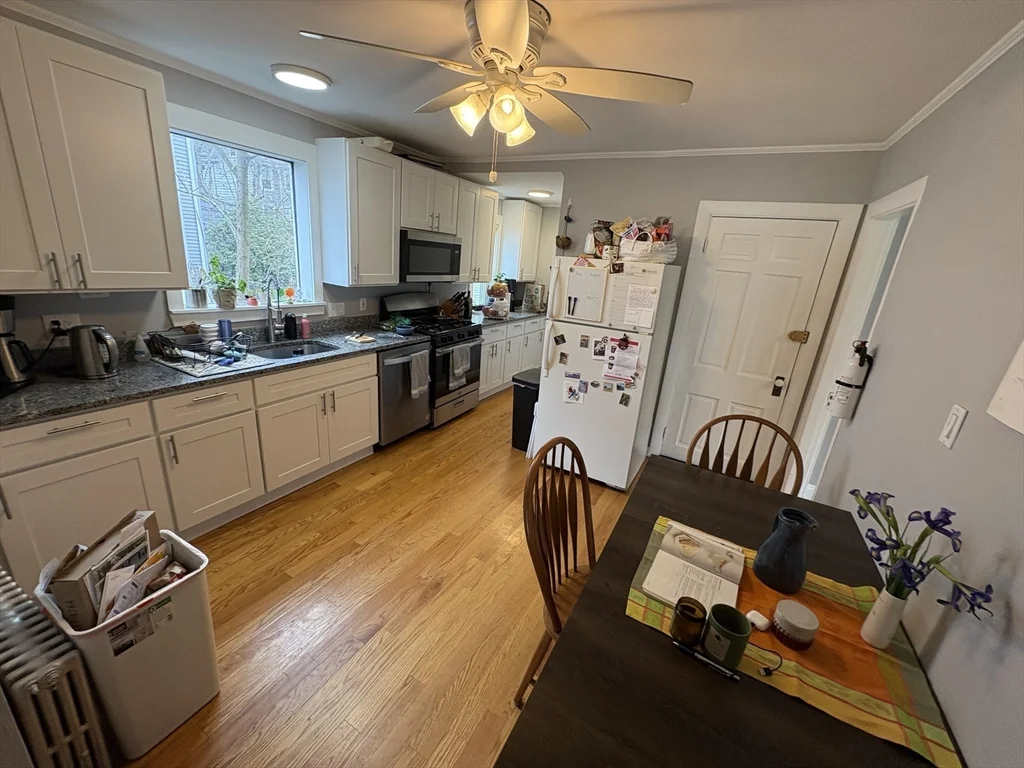 2 bed, 1 bath apartment for rent at 2 Willow Ter Unit 1, Newton — photo 24 of 35