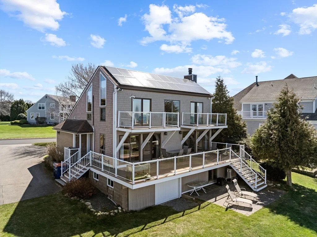 2 bed, 3 bath apartment for rent at 2 Windward Way, Sconticut Neck — photo 8 of 42