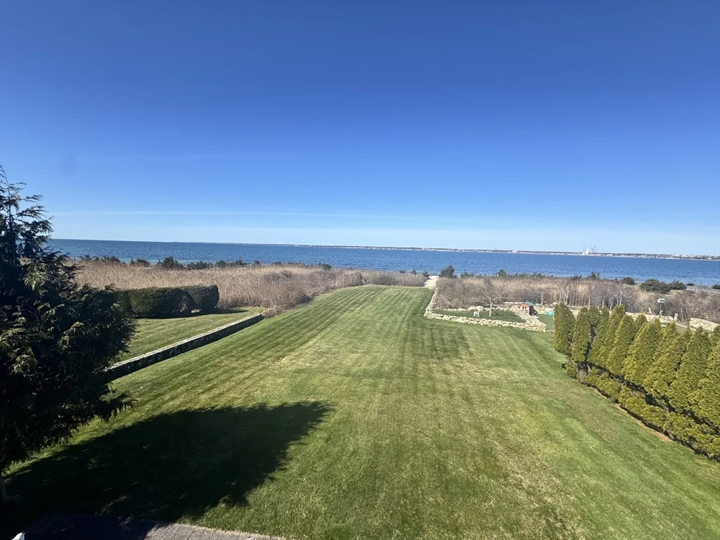 2 bed, 3 bath apartment for rent at 2 Windward Way, Sconticut Neck — photo 41 of 42