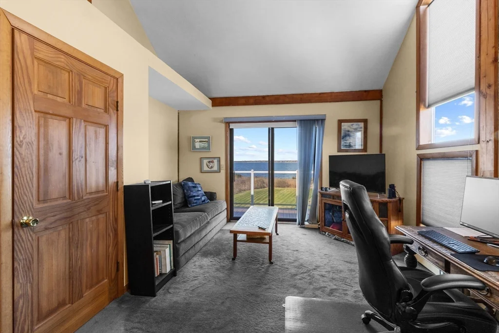 2 bed, 3 bath apartment for rent at 2 Windward Way, Sconticut Neck — photo 34 of 42